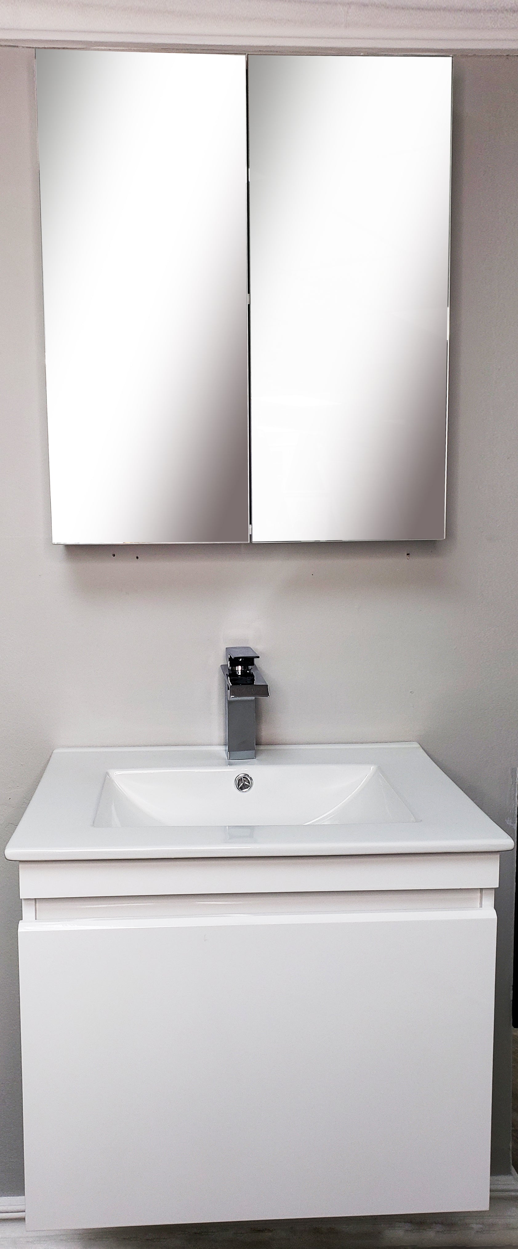  Mueble de baño estrecho de PVC para muebles de baño, 80,340.6  in. : Hogar y Cocina