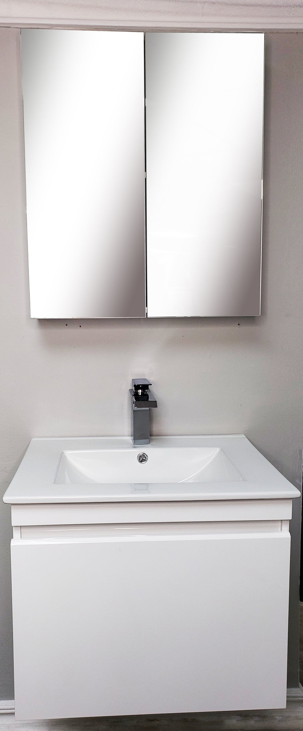 Mueble de baño en PVC (HKS236046WH)
